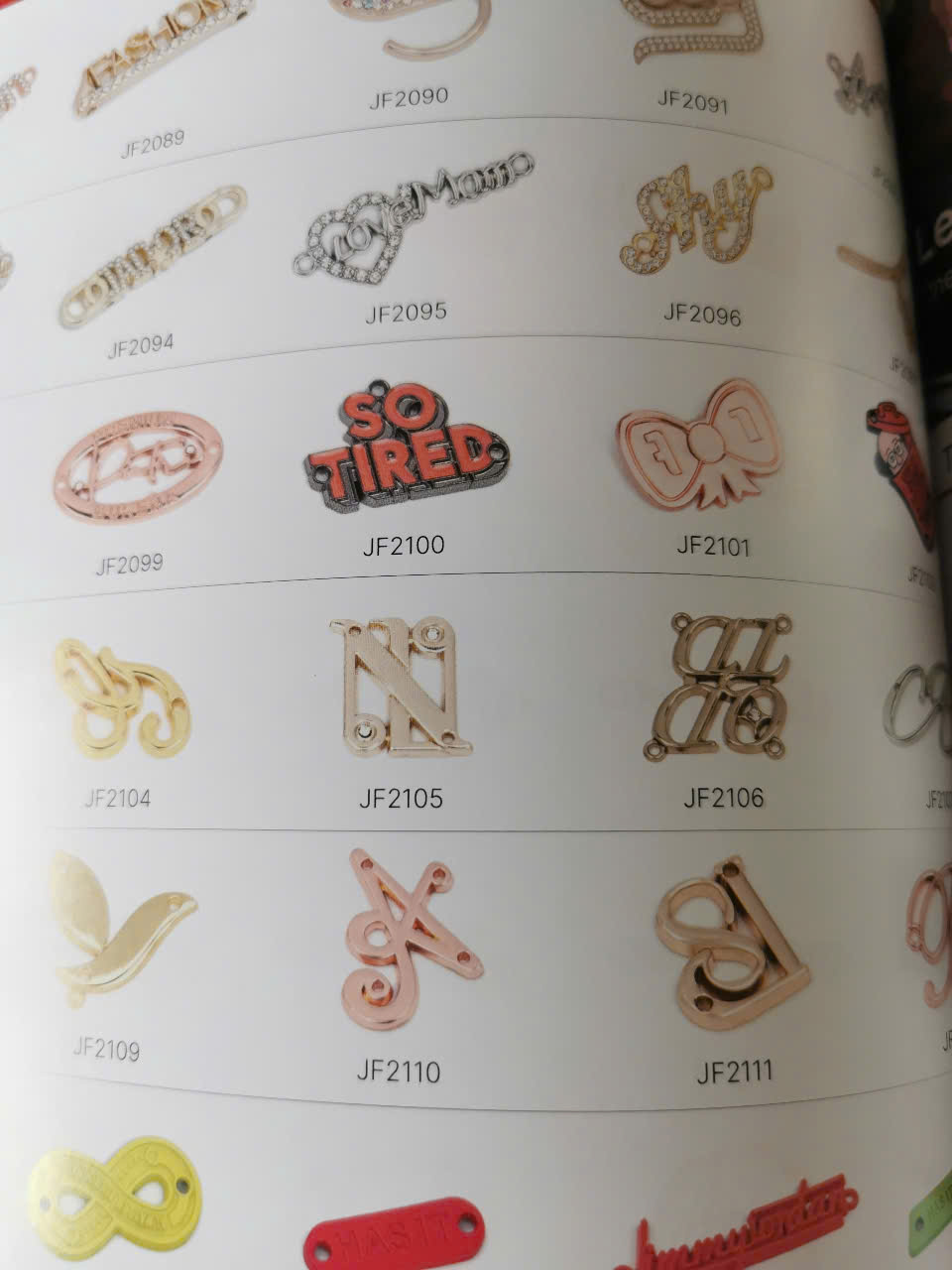 Phụ kiện may mặc	